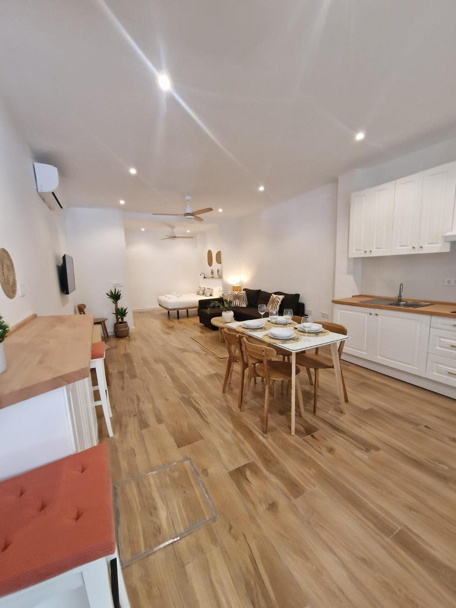 Isg Apartments Triana Estudio 2 إشبيلية المظهر الخارجي الصورة